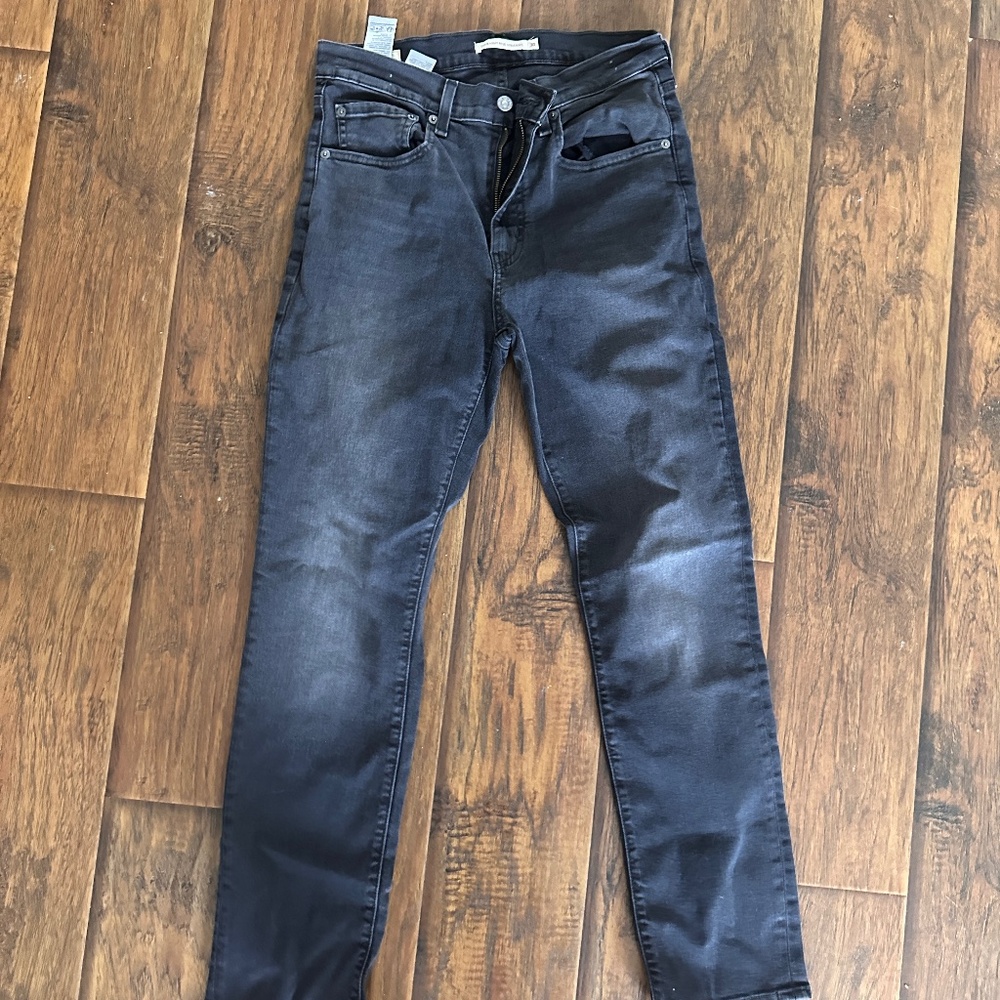 Levi's 724 High Rise Straight Black Jean 30